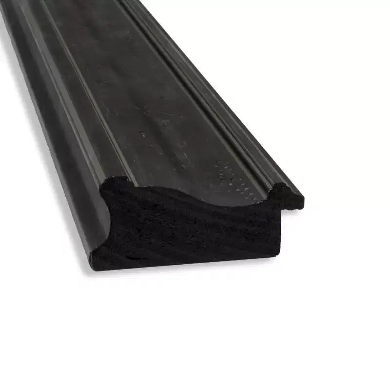 22 x 28-Zoll-Wandspiegel mit schmalem Rahmen in „Schiffswrack-Schwarz“ (nicht facettiert): modern und rechteckig, Polystyrolrahmen, Montagematerial inklusive