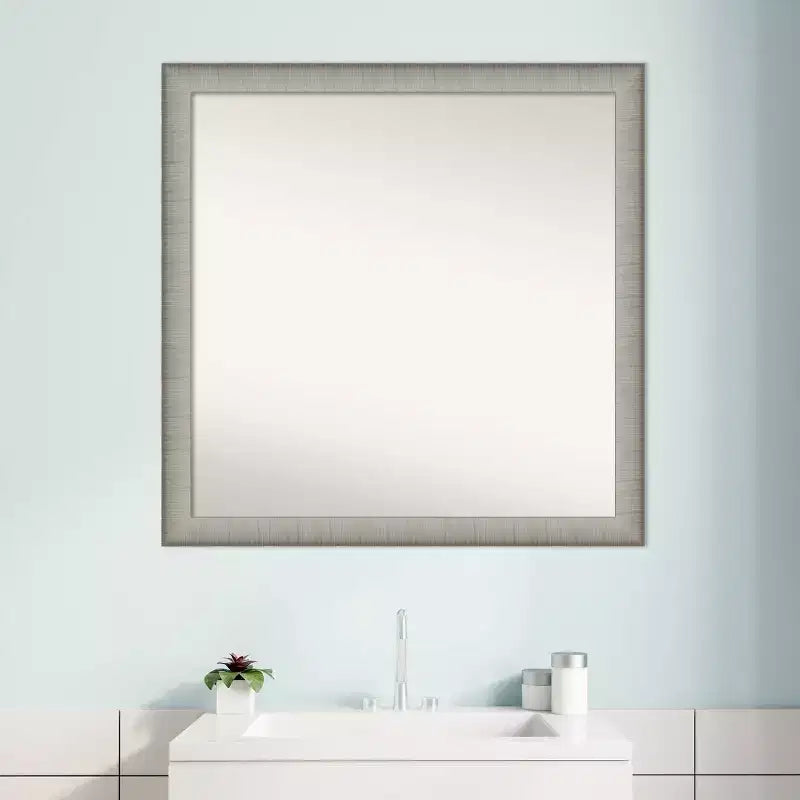 29" x 29" eleganter, schmaler Badezimmerspiegel ohne Facettenschliff, gebürstetes Zinn: quadratisch, Wandmontage, Montagematerial enthalten