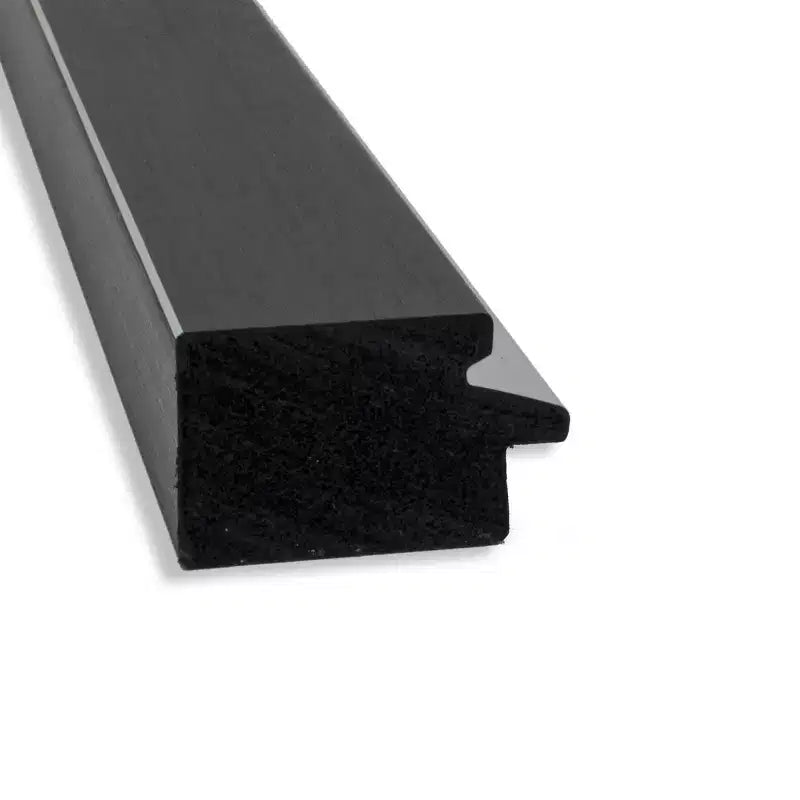 Espejo de pared estrecho negro y plateado, sin bisel, de 39" x 27"