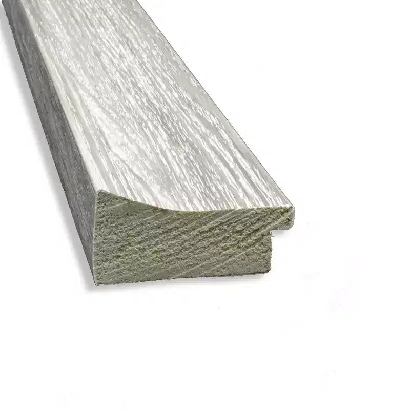 Espejo de pared estrecho para baño, sin bisel, gris lavado, de 32" x 26": incluye accesorios de montaje
