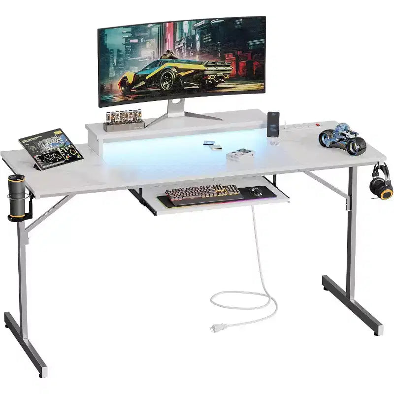 Escritorio de gaming de 63 con luces LED y tomas de corriente, escritorio para computadora con soporte para monitor y bandeja para teclado, para oficina en casa