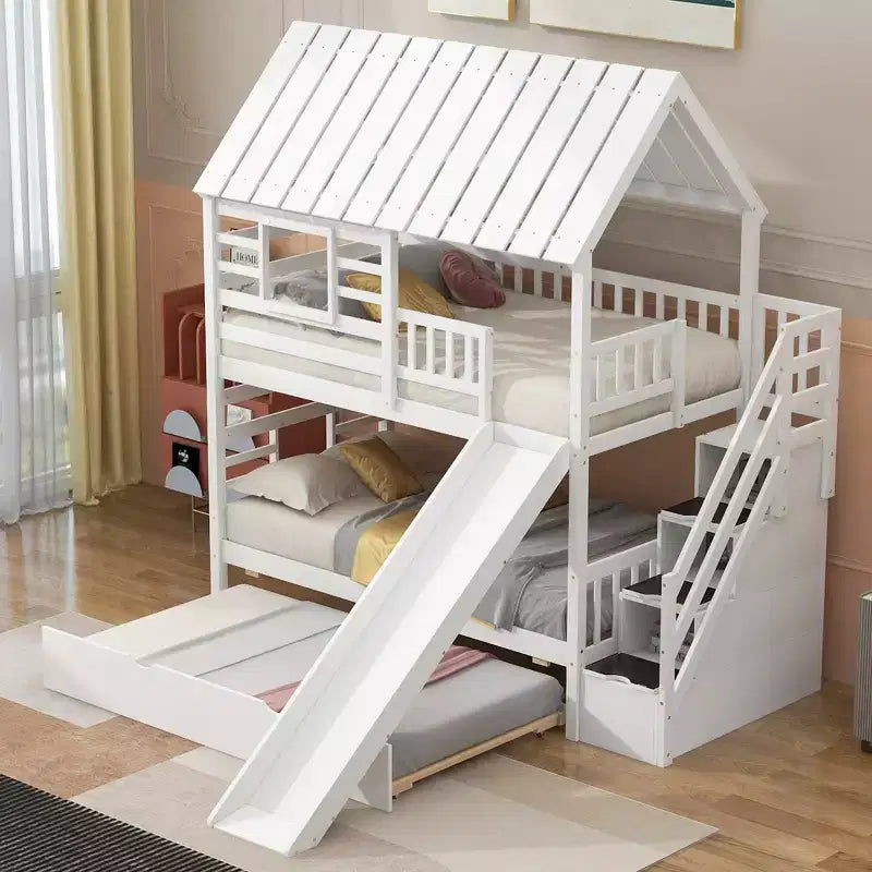 Lit superposé maison pour deux lits jumeaux avec lit gigogne et toboggan, escalier de rangement, toit et fenêtres
