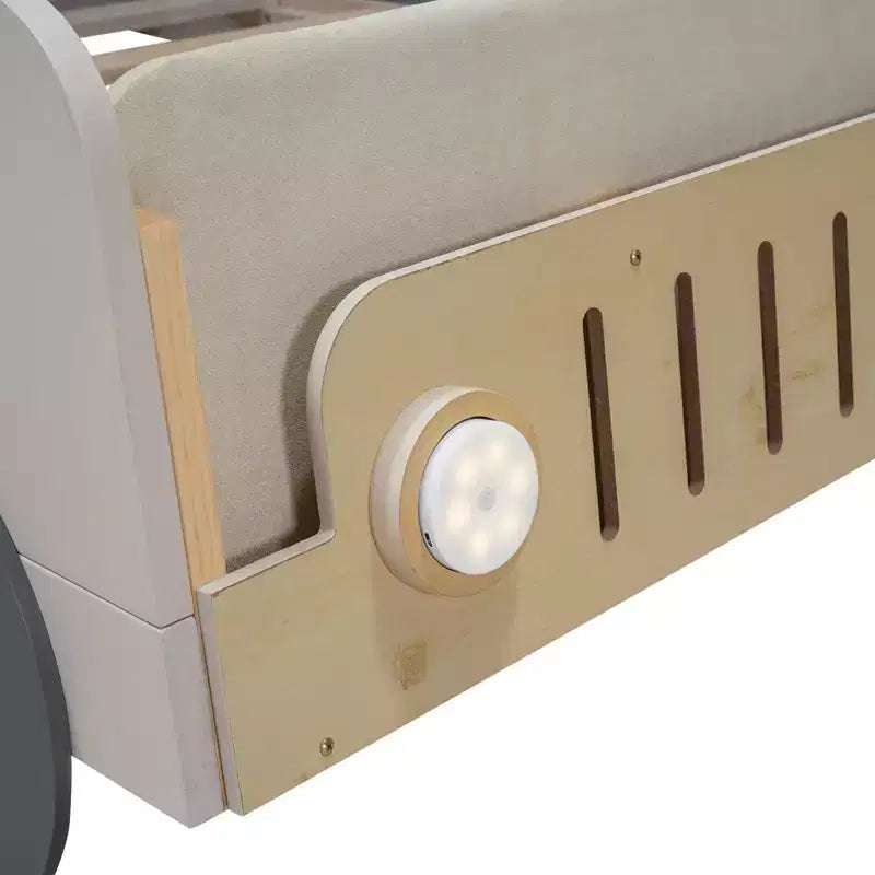 Autobett aus Holz mit Kissen, Betthimmel und LED - Natur