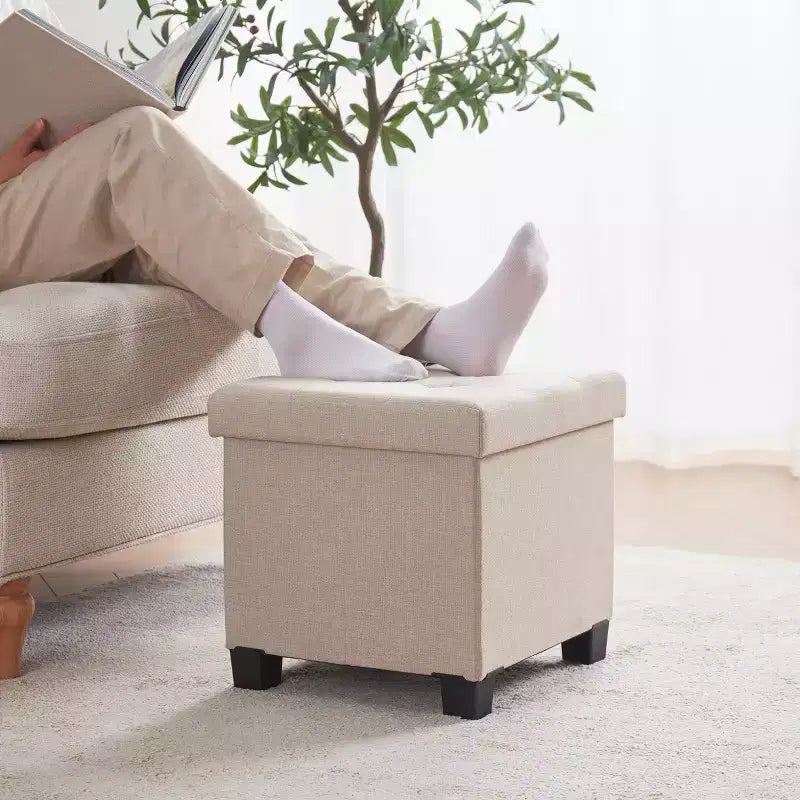 Quadratischer Wäschehocker aus Leinen, 15 Inch, mit Beinen